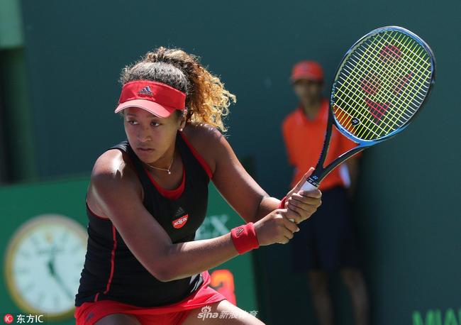 几站中曾凭 几站中曾凭