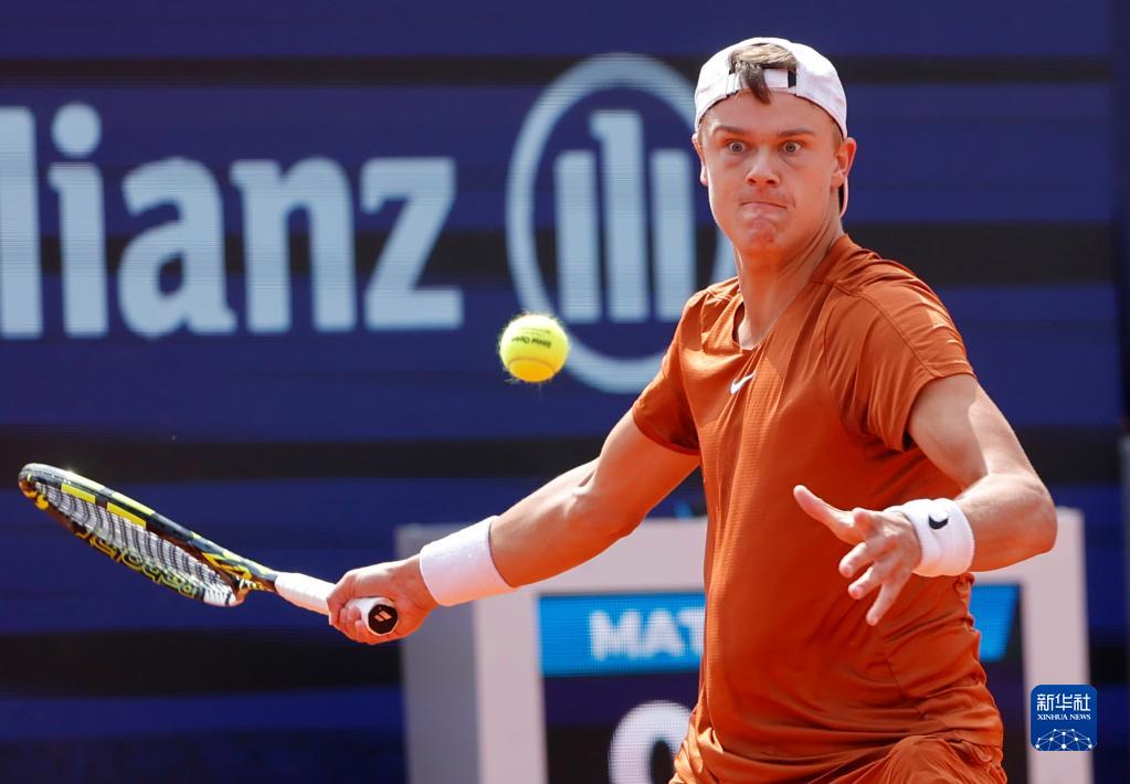 使比分一直 使比分一直