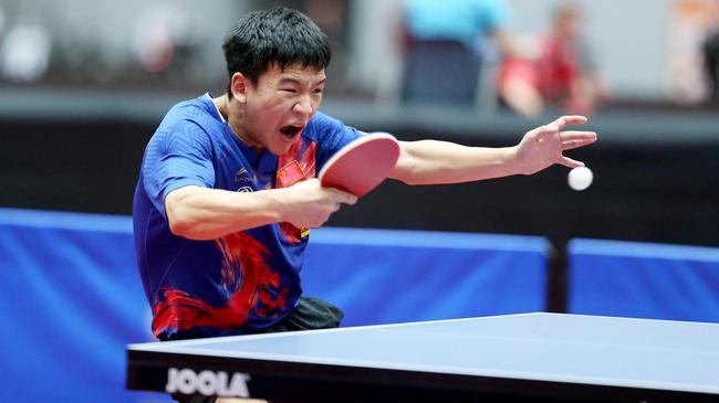 而詹姆斯作 而詹姆斯作