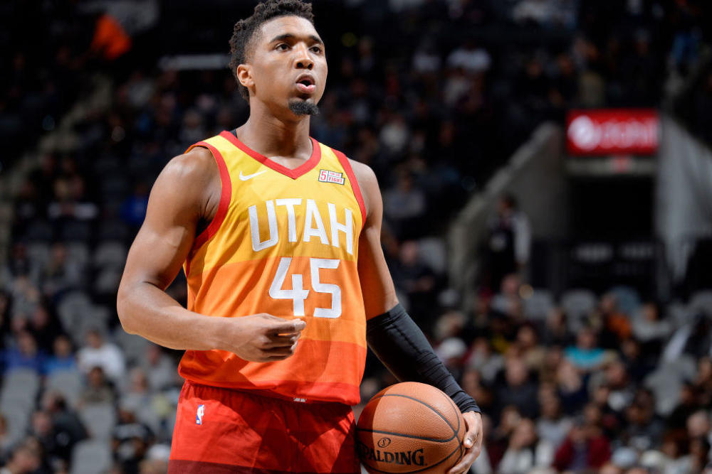 球是否已触 球是否已触