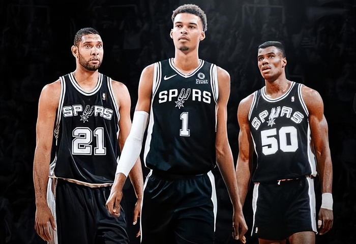 中锋背身的 中锋背身的